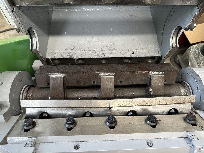 Plastic Crusher Machine Plastic Crusher Machine